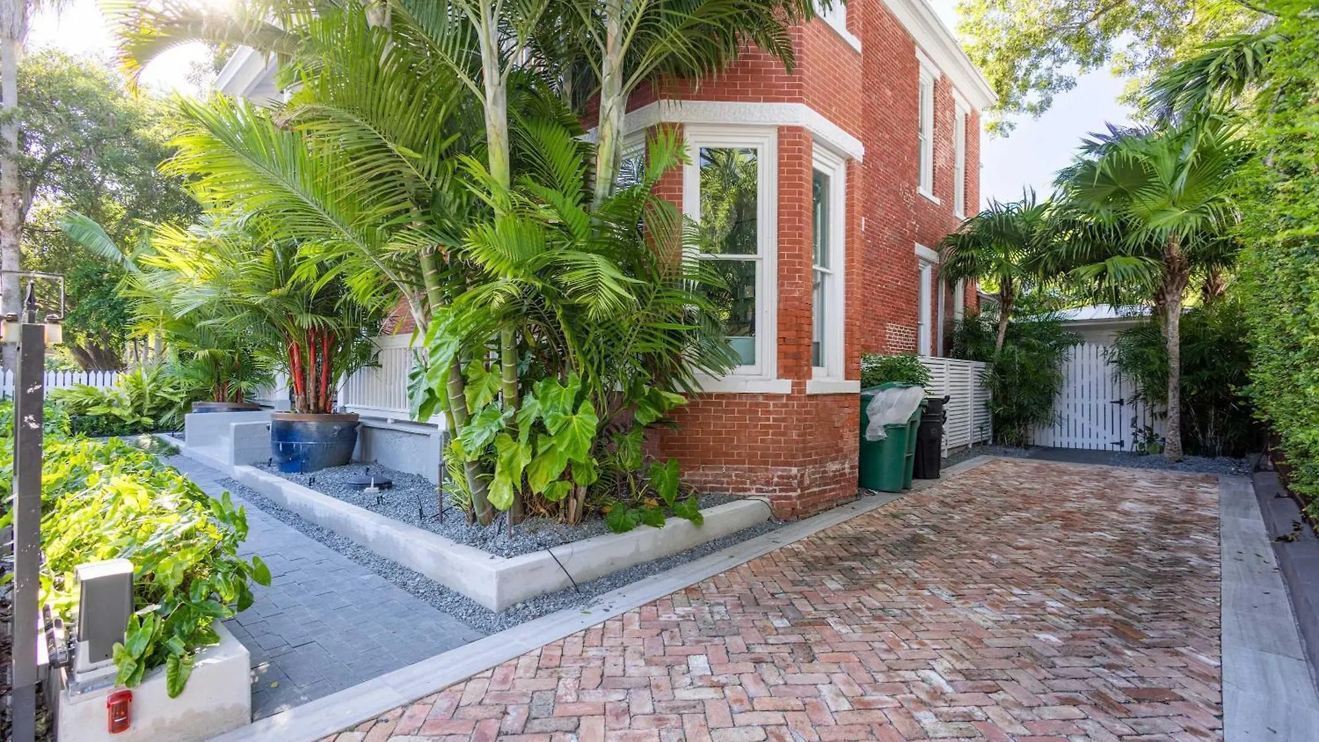 Takeover At The Grand Maloney Key West Casa vacanze